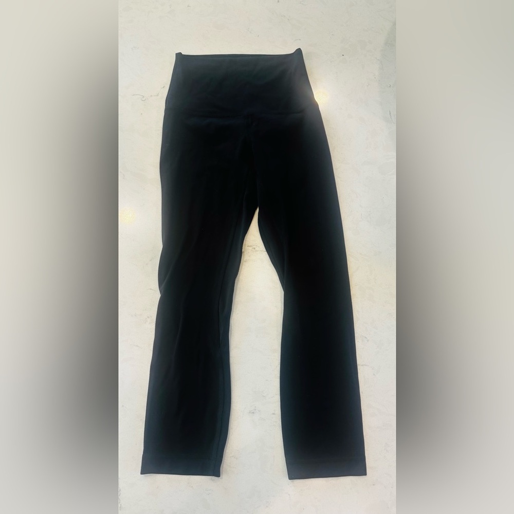 Lululemon Align High Rise cropped leggings